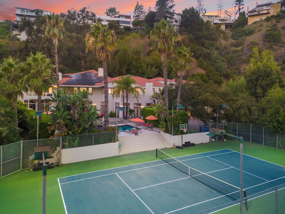 Anzio Estate in Los Angeles, United States