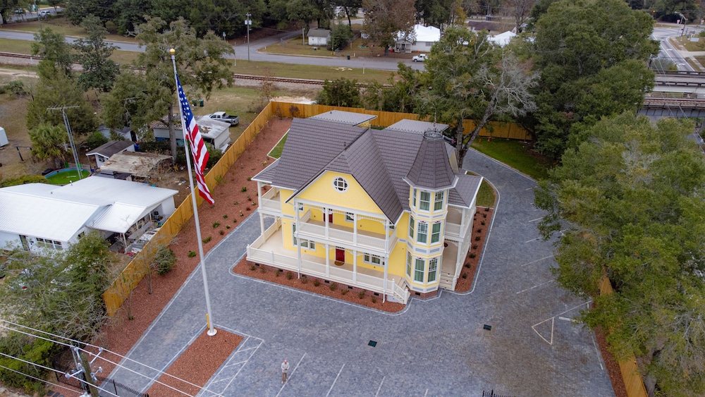 Sunbright Inn — hotel in Defuniak Springs