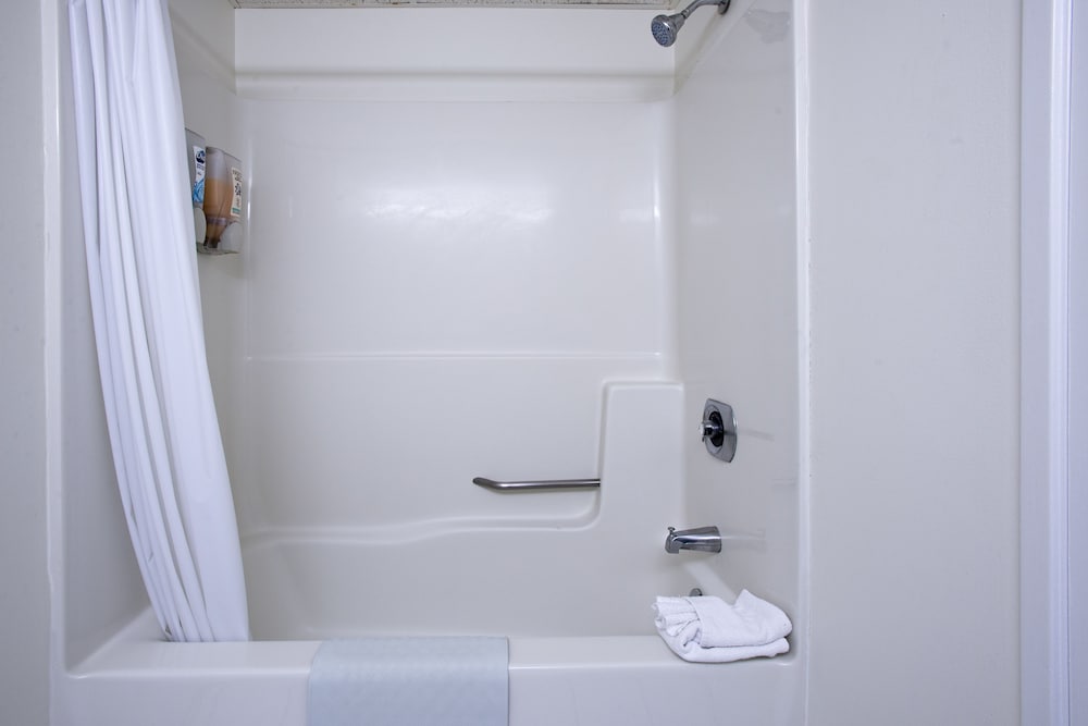 Biscayne Suites - photo 28