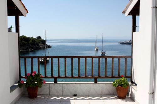 Ostria - carbon neutral hotel in Patitirion