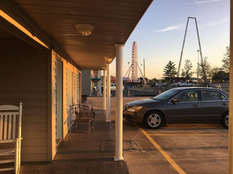 Oak Grove Inn - photo 4