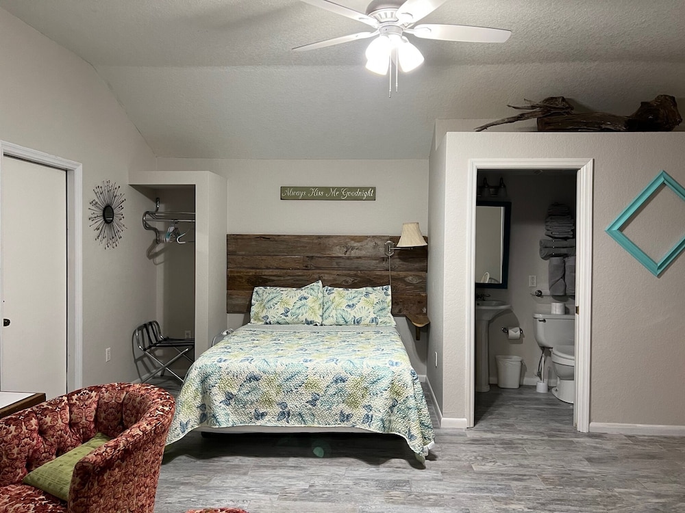 Nature Coast Inn - photo 16