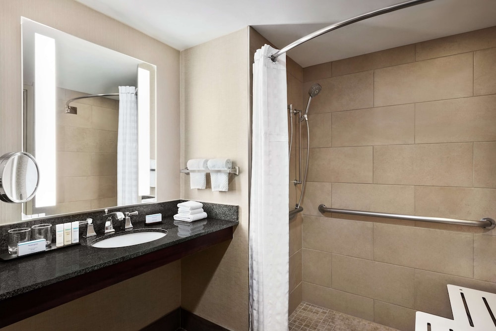 Embassy Suites by Hilton Columbus Dublin - photo 24