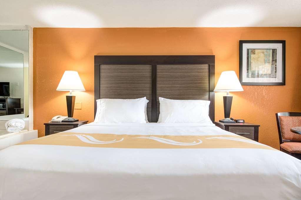 Quality Inn Creekside Downtown Gatlinburg - featured photo