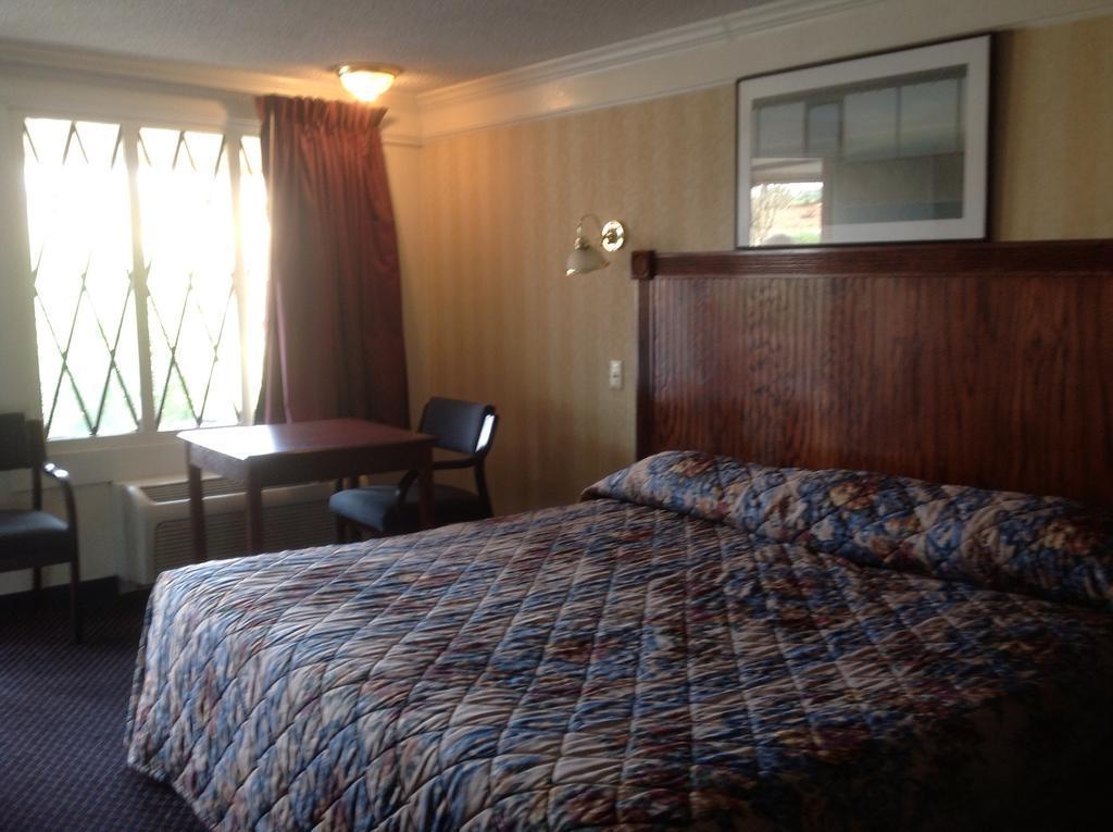 Knights Inn Columbia Airport Cayce - photo 8