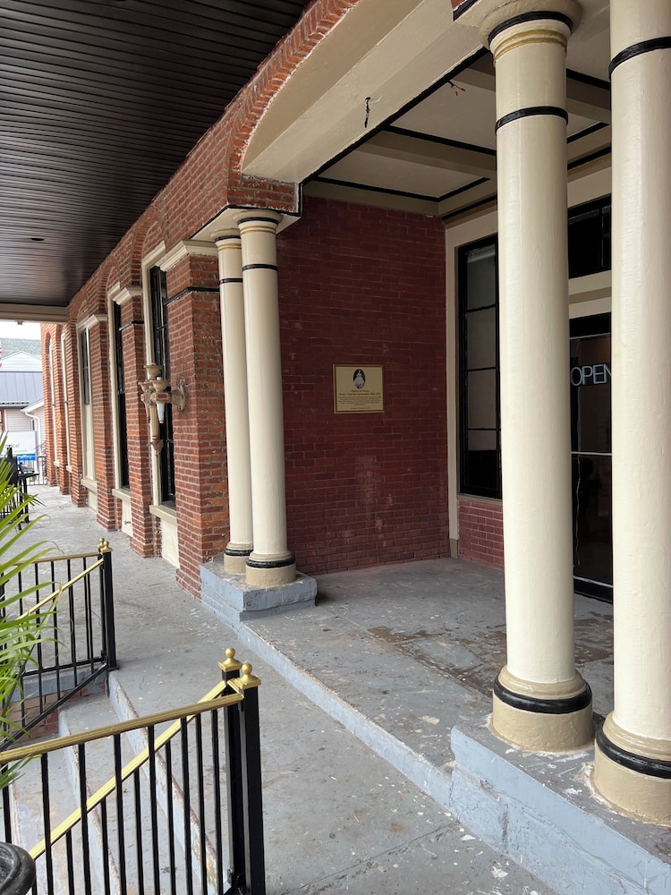 The Fallon Hotel - photo 14