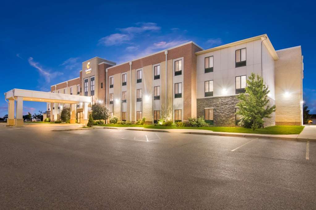 Comfort Suites Rensselaer near Fair Oaks - photo 6
