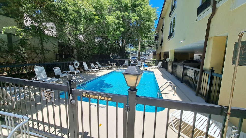 Saint Simons Inn by the Lighthouse - photo 175