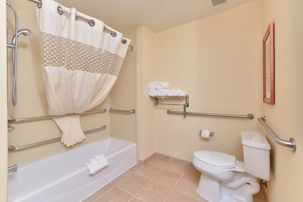Hampton Inn Rock Springs - photo 43