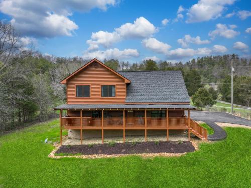 Little Valley Lodge — 4-Star Luxury Hotel in Sevierville, United States