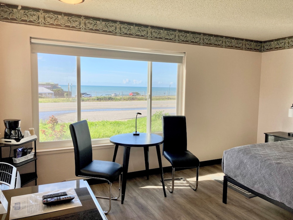 Coast Riders Inn - photo 36