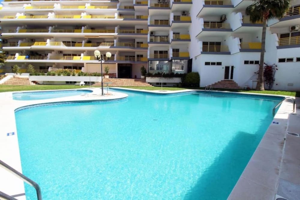 Al Charb Studio — 4-Star Luxury Hotel in Quarteira, Portugal
