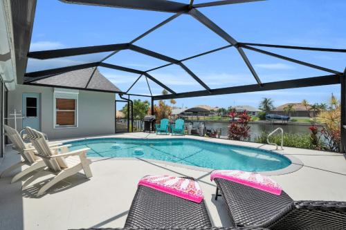 Villa Tranquillo — 4-Star Luxury Hotel in Cape Coral, United States