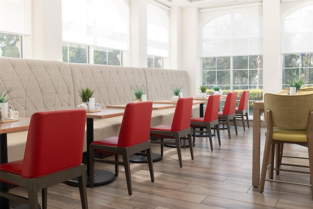 Hilton Garden Inn Ontario Rancho Cucamonga - photo 43