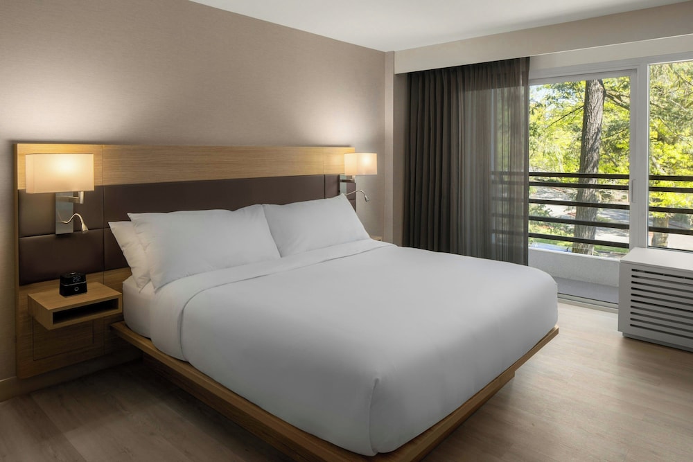 AC Hotel by Marriott Portland Lake Oswego - photo 22