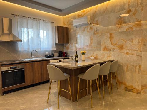 Carissa Suites A — 4-Star Luxury Hotel in Afantou, Greece