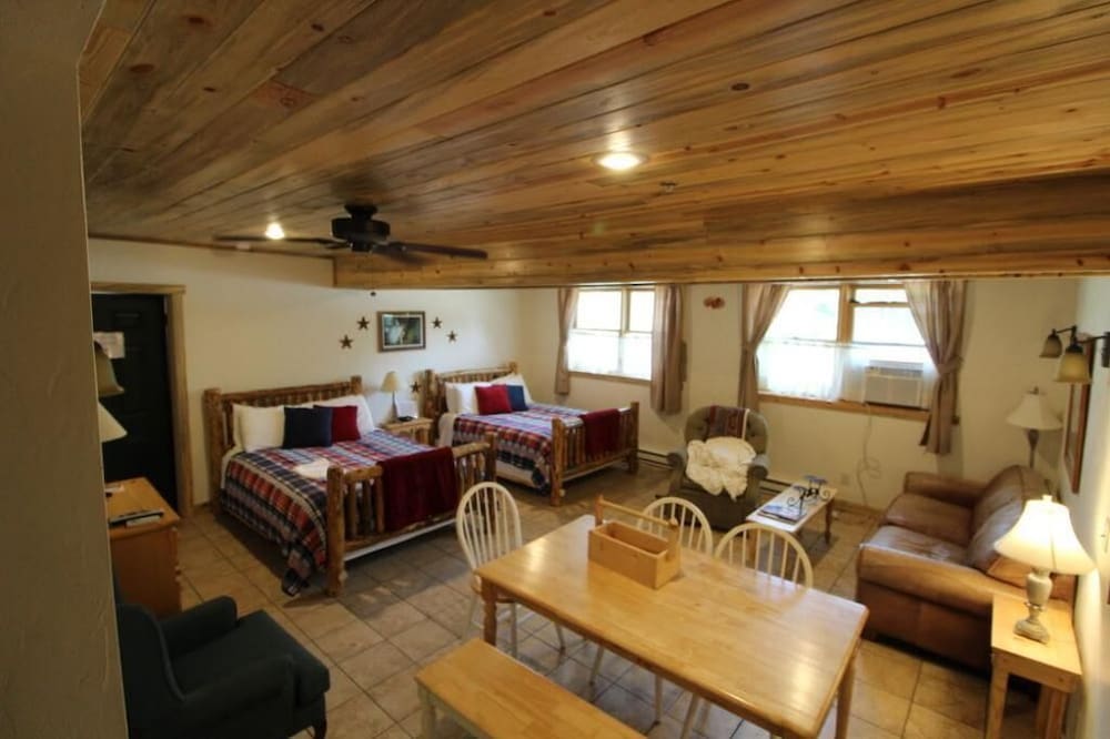 The Historic Wapiti Lodge - photo 133