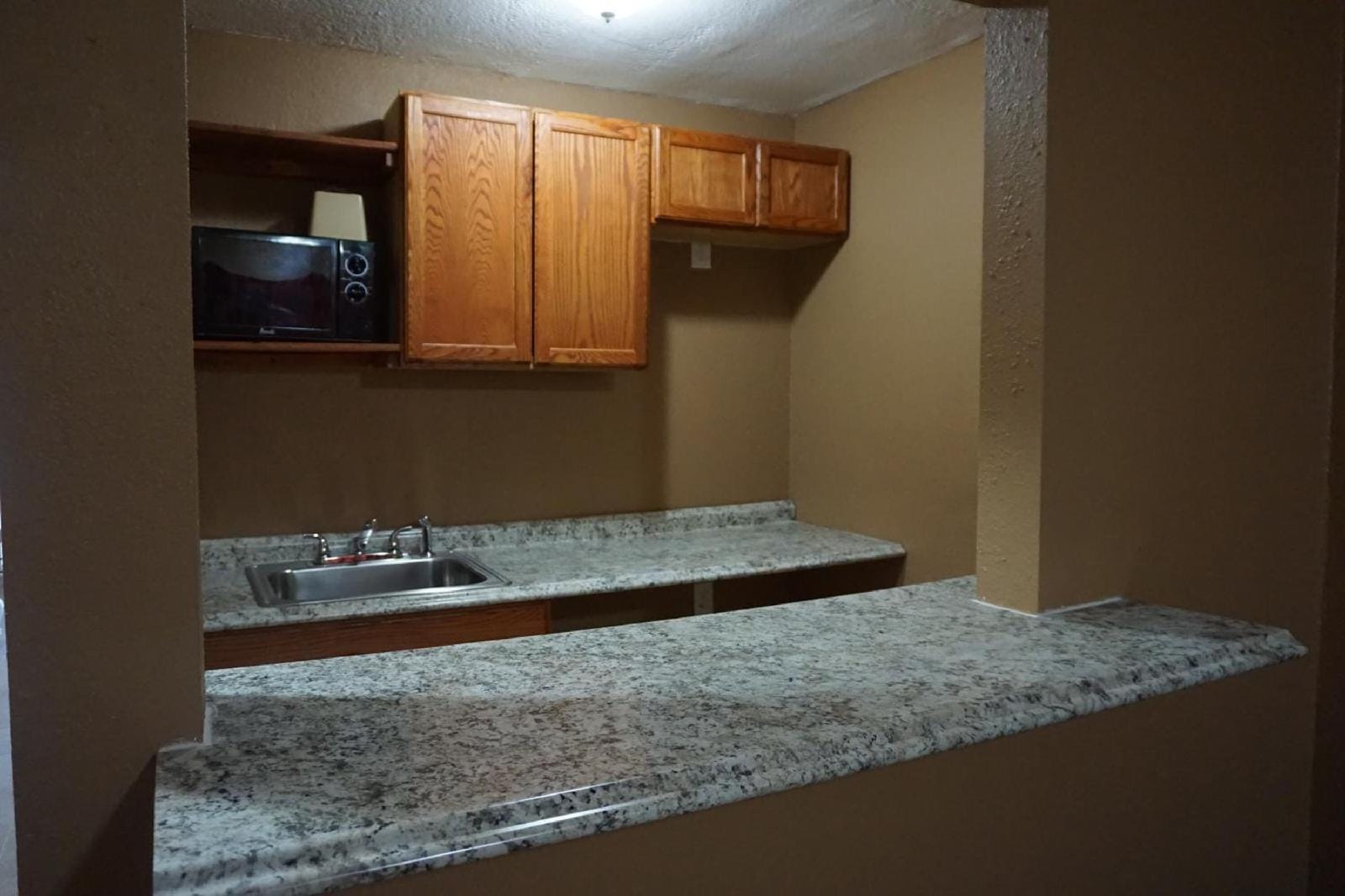 Econo Lodge San Antonio Northeast I 35 - photo 6