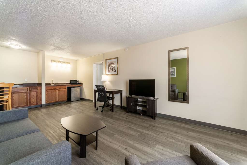 Quality Inn & Suites Vandalia near I 70 and Hwy 51 - photo 27