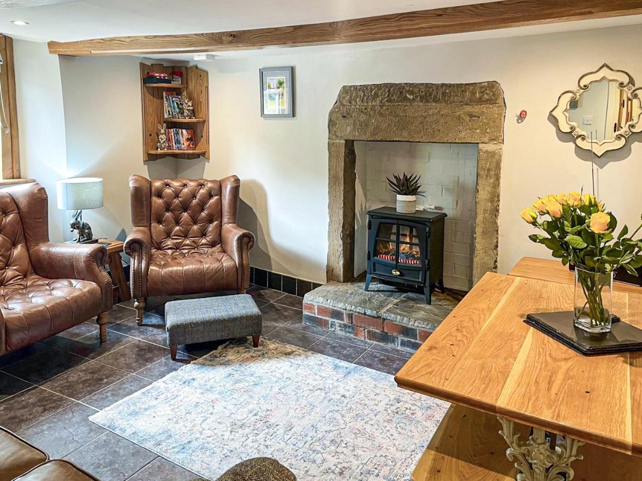 Johnsons Cottage Uk39727 — 4-Star Luxury Hotel in Buxton, United Kingdom