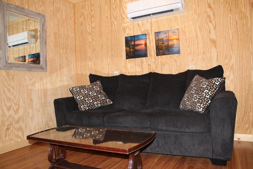Shawnee Trails Lodging and Suites - photo 19