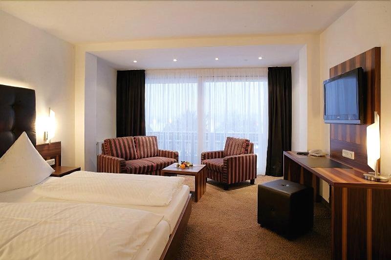 Schwarzwald Sonnenhof — 4-Star Luxury Hotel in Schomberg, Germany