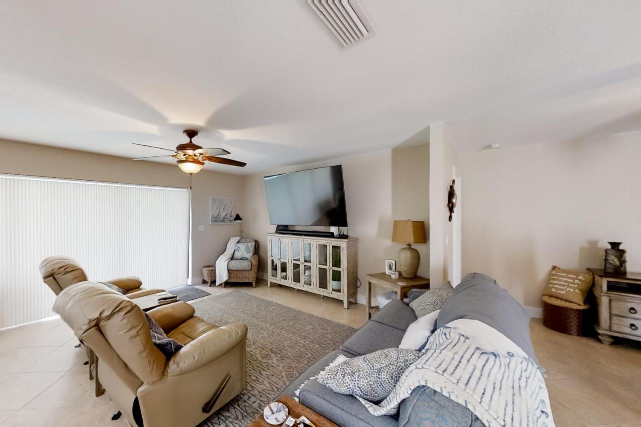 Syltbar Dayz — 4-Star Luxury Hotel in Cape Coral, United States