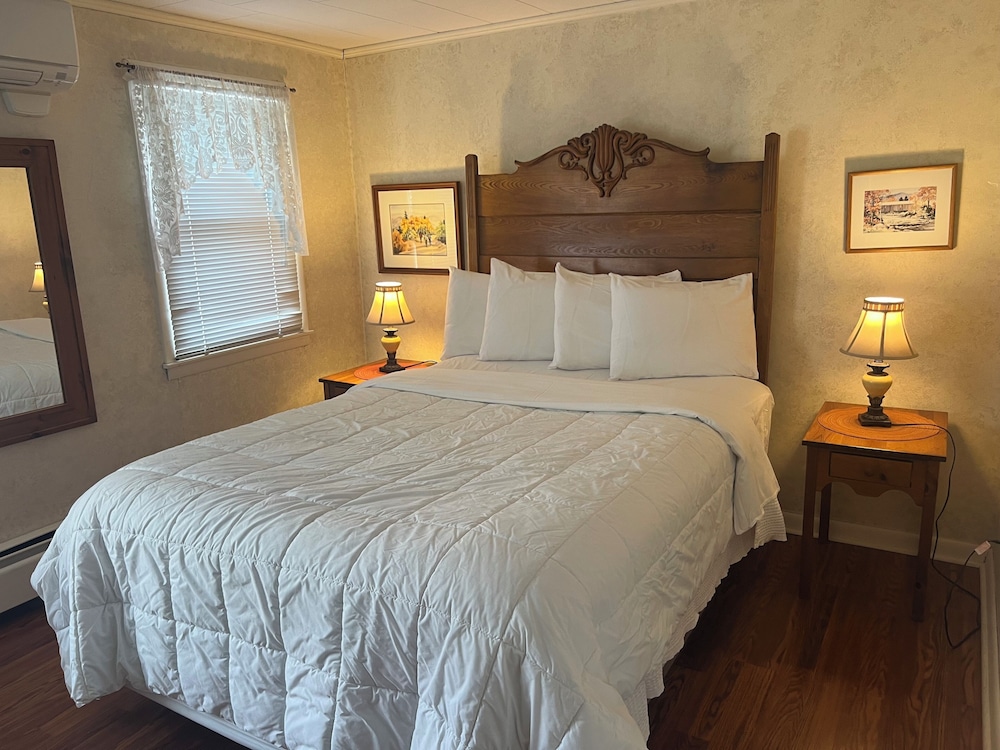 The Vermont Inn - photo 38