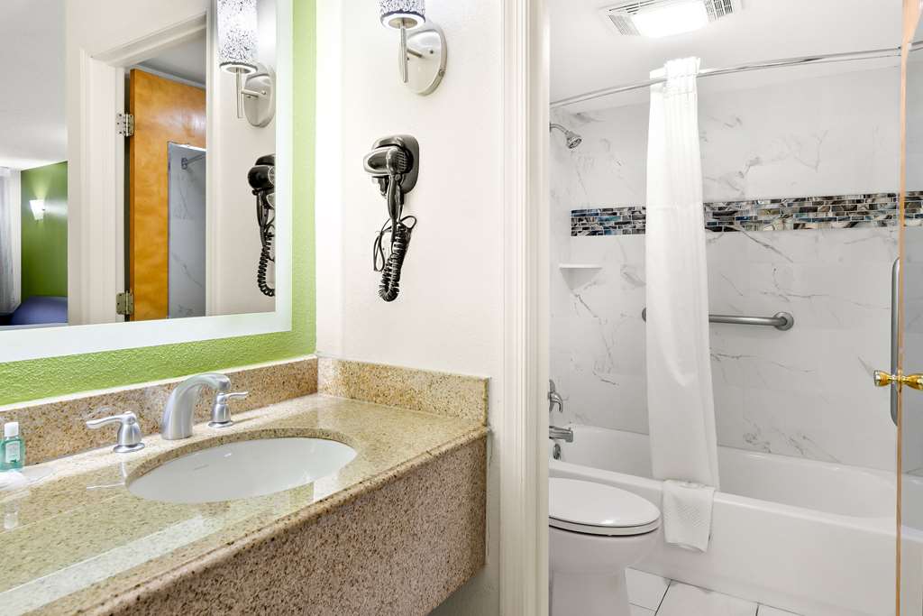 Quality Inn Salem I 81 - photo 17