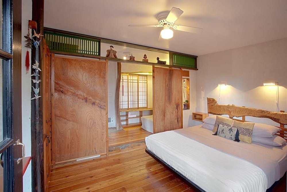 Les Artistes Inn - photo 22