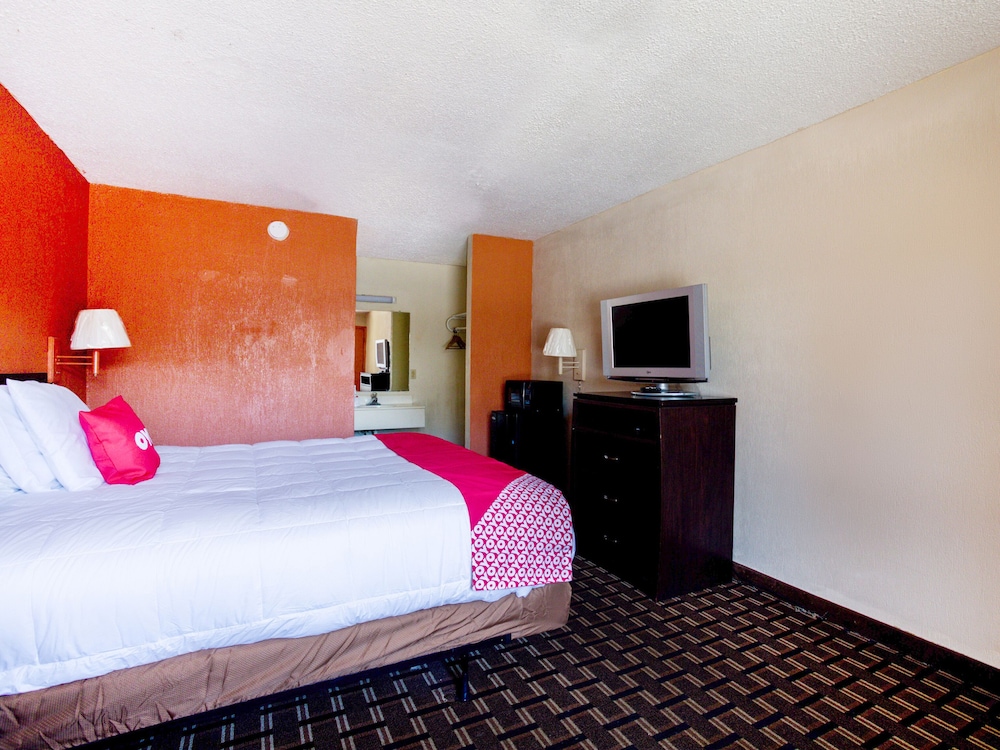 OYO Hotel Pensacola I 10 & Hwy 29 - photo 8