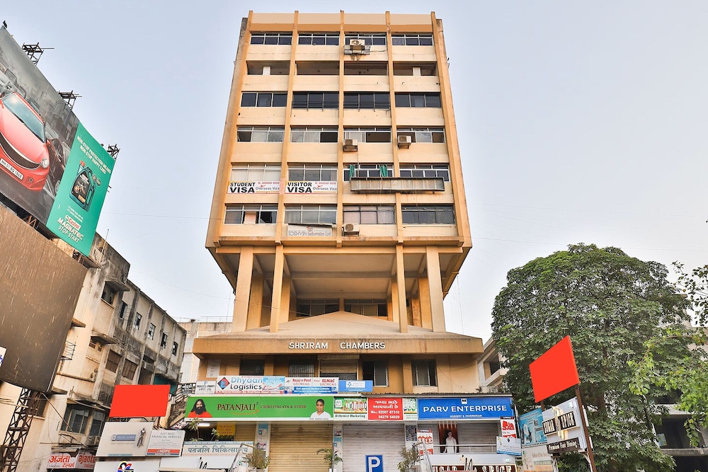 Treebo RVG Alkapuri - last minute hotel in Vadodara