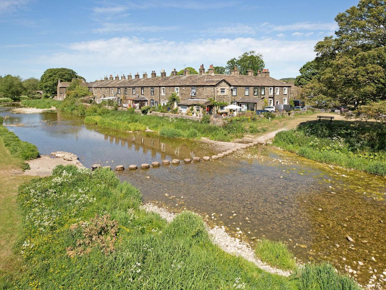 Duck Cottage — 4-Star Luxury Hotel in Gargrave, United Kingdom