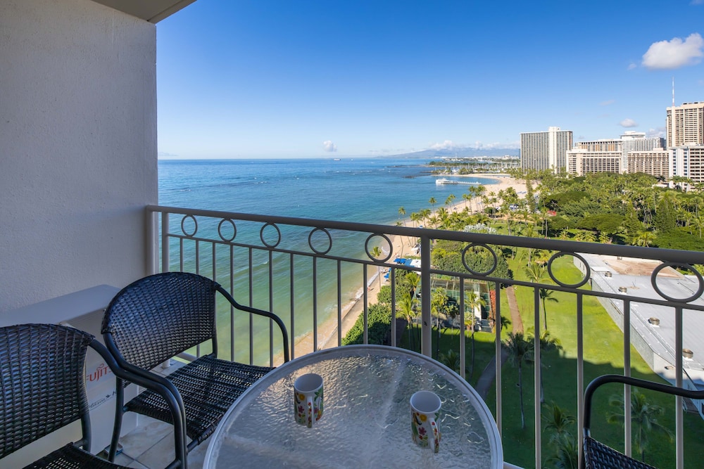 Waikiki Shore By Outrigger - photo 192