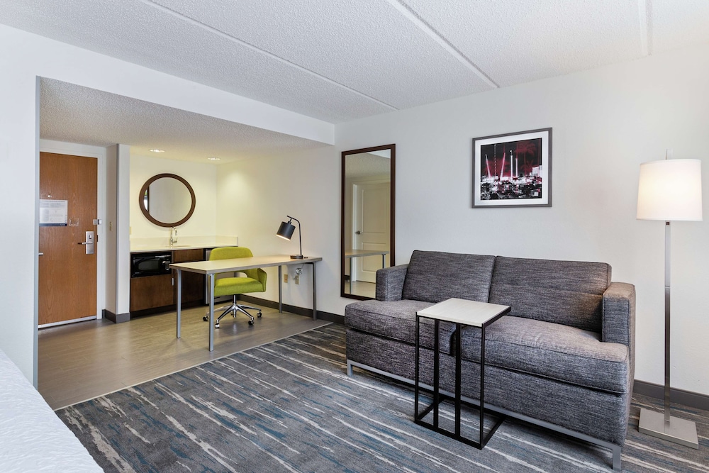 Hampton Inn & Suites Orlando Intl Dr N - photo 27