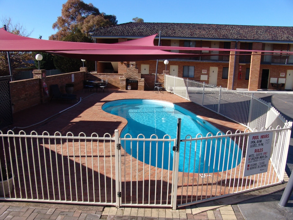 Ben Chifley Motor Inn — Bathurst