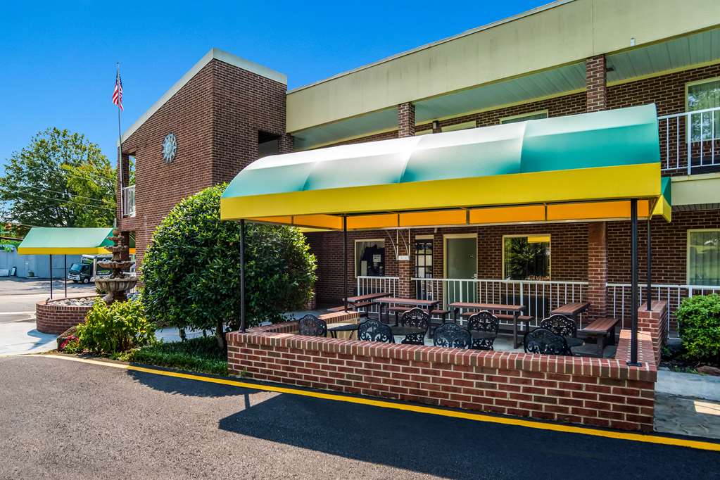 Quality Inn Mt. Vernon - photo 33