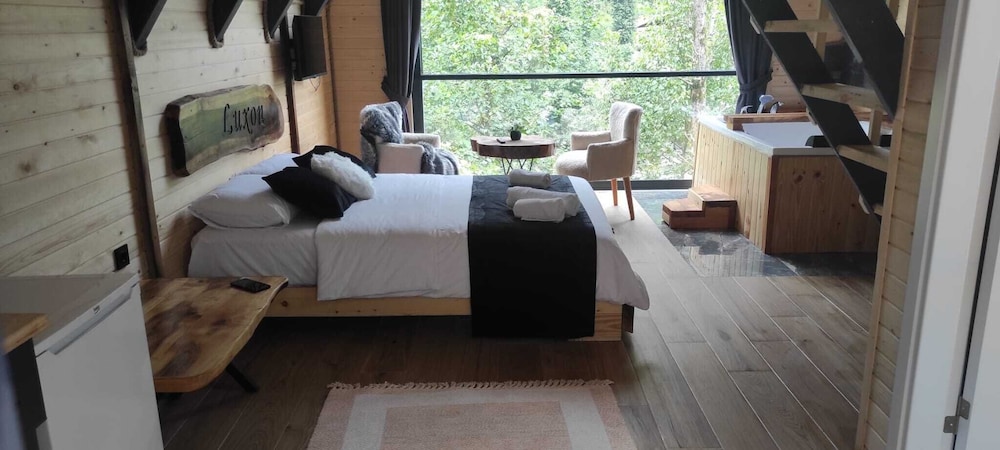 Luxon Suit Bungalov in Camlihemsin, Turkey