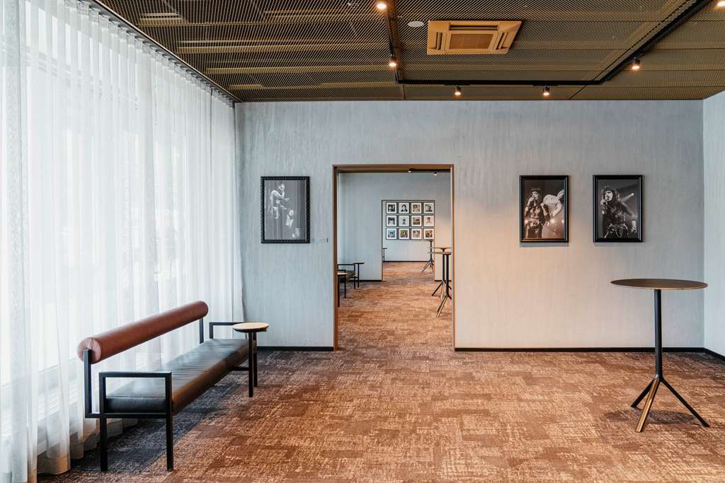 Meeting room C Exhibition Space