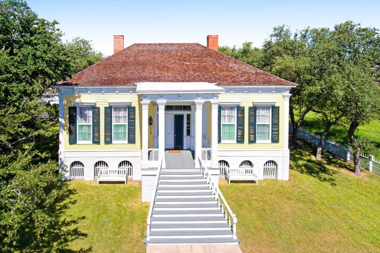 The Mathis House — 4-Star Luxury Hotel in Rockport, United States