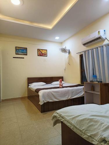 Hotel Omkar Residency — Varanasi