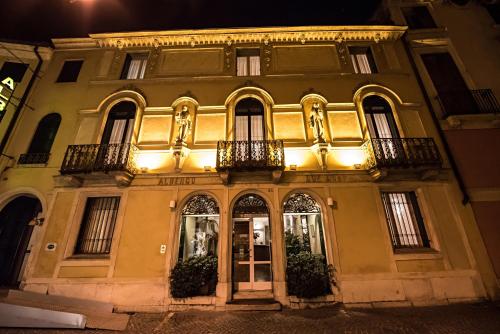 Hotel Due Mori in Vicenza, Italy