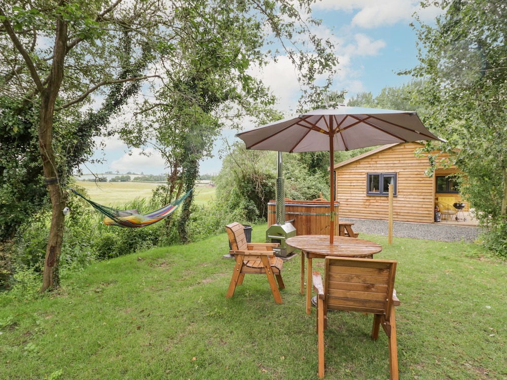Dragonfly - last minute hotel in Rugby