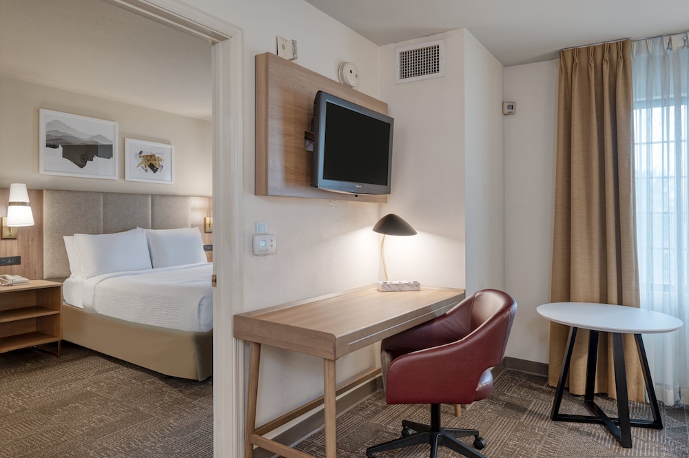 Staybridge Suites Allentown Bethlehem Airport by IHG - photo 18