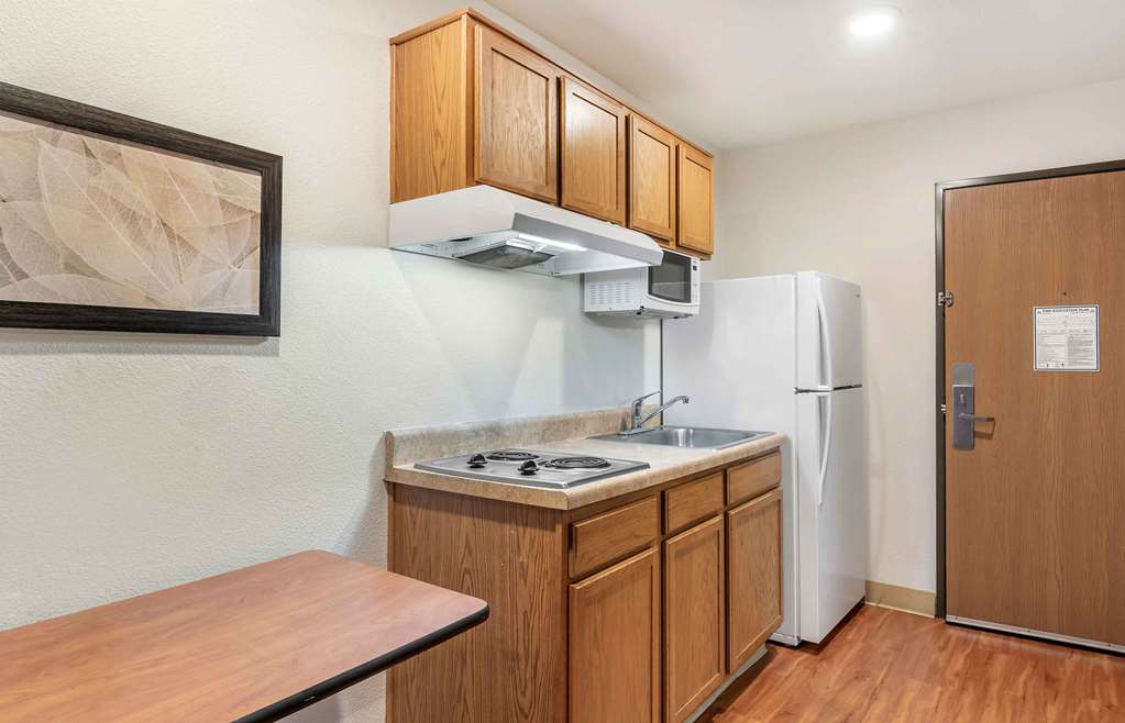 Extended Stay America Select Suites Louisville South - photo 9
