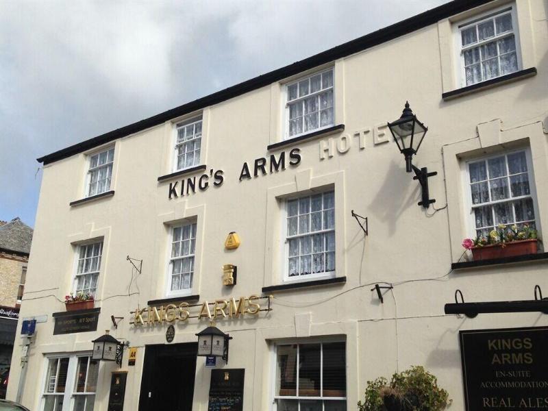 Kings Arms - carbon neutral hotel in Lostwithiel