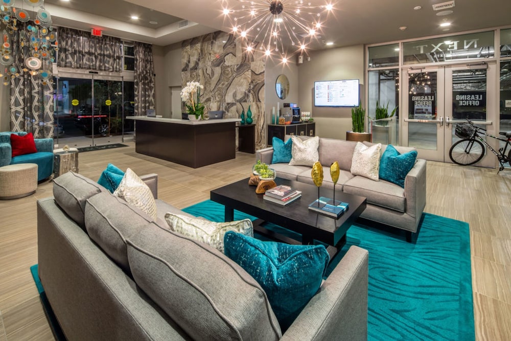 Resort Style Suites in Downtown LA - photo 3