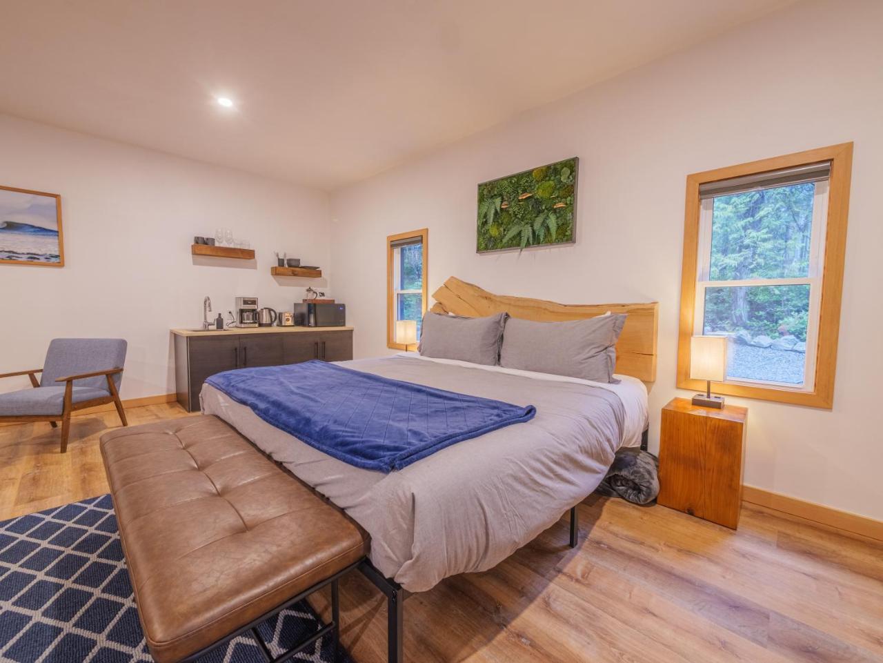 Winter's Hideaway Suite — 4-Star Luxury Hotel in Ucluelet, Canada