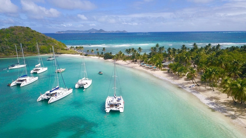 Salt Whistle Bay Retreat — hotel near Canouan Airport