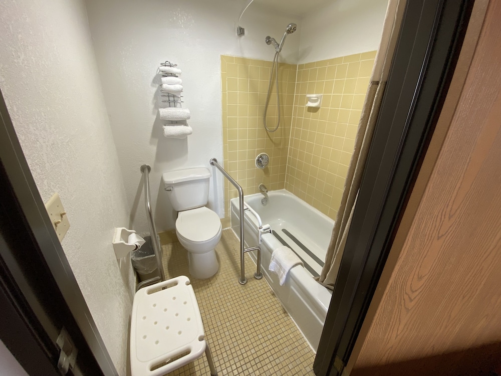 Reliance Inn - photo 26